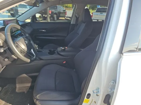 Photos of 2021 Toyota Venza LE for sale in Morristown, TN at Lakeway Auto Sales