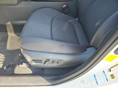 Another view of 2021 Toyota Venza LE for sale in Morristown, TN at Lakeway Auto Sales