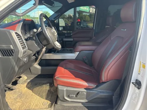 More photos of 2019 Ford F-250SD Platinum at Lakeway Auto Sales, TN