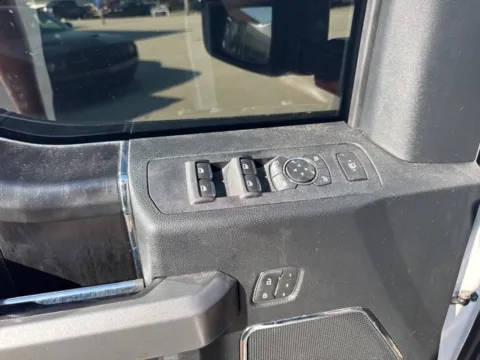 More photos of 2019 Ford F-250SD Platinum at Lakeway Auto Sales, TN
