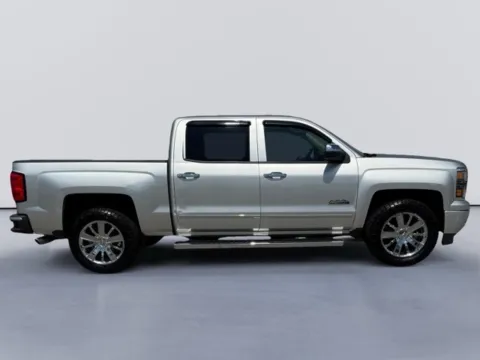 More photos of 2014 Chevrolet Silverado 1500 High Country at Lakeway Auto Sales, TN