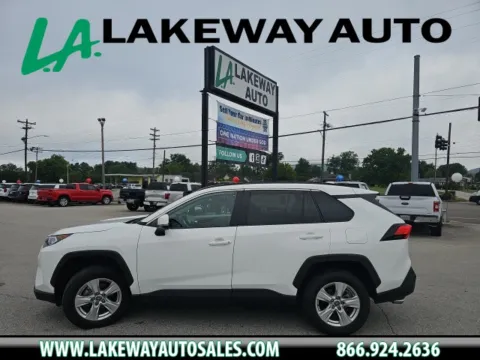 White 2021 Toyota RAV4 XLE for sale in Morristown, TN