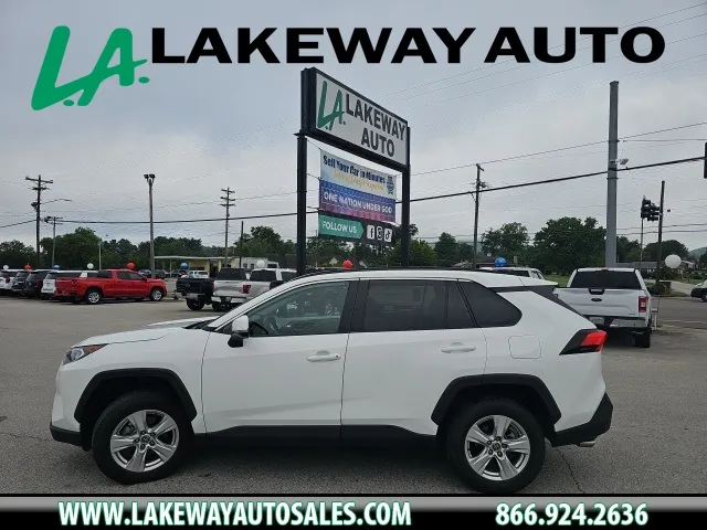 White 2021 Toyota RAV4 XLE for sale in Morristown, TN