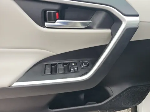 More photos of 2021 Toyota RAV4 XLE at Lakeway Auto Sales, TN