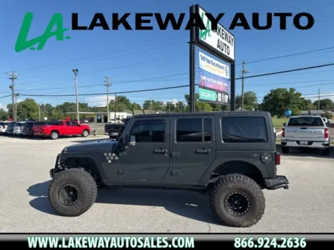 Gray 2017 Jeep Wrangler Unlimited Sahara for sale in Morristown, TN