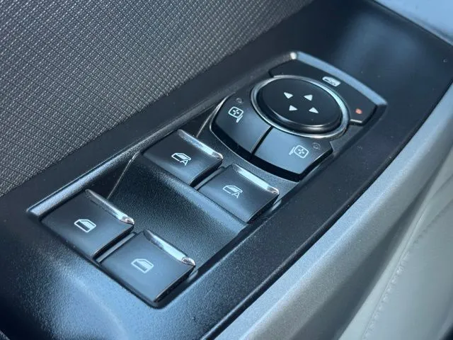 2023 Ford F-150 XLT - Photo 17