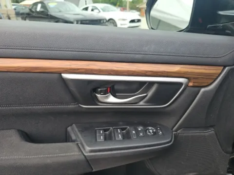 More photos of 2018 Honda CR-V EX at Lakeway Auto Sales, TN