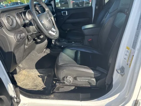 More photos of 2018 Jeep Wrangler Unlimited Sahara at Lakeway Auto Sales, TN