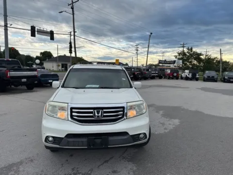 Photos of 2014 Honda Pilot Touring for sale in Morristown, TN at Lakeway Auto Sales