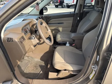 More photos of 2007 Jeep Compass Sport at Lakeway Auto Sales, TN