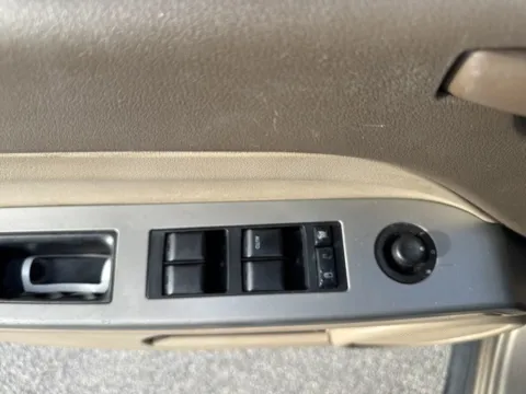 More photos of 2007 Jeep Compass Sport at Lakeway Auto Sales, TN