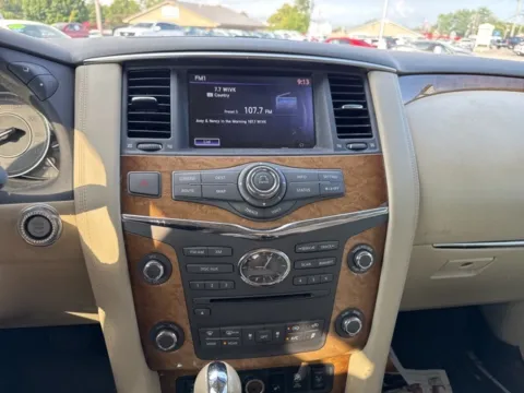 More photos of 2013 INFINITI QX56 at Lakeway Auto Sales, TN