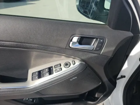 More photos of 2015 Kia Optima SX at Lakeway Auto Sales, TN