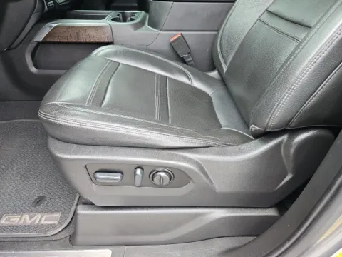 More photos of 2022 GMC Sierra 1500 Limited Denali at Lakeway Auto Sales, TN