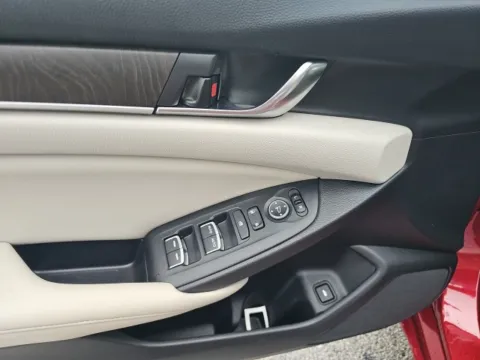 More photos of 2021 Honda Accord Hybrid EX at Lakeway Auto Sales, TN
