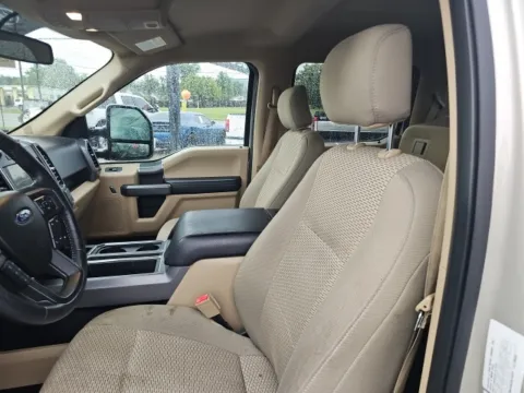 More photos of 2018 Ford F-150 XLT at Lakeway Auto Sales, TN