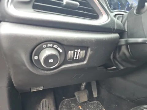 More photos of 2019 Chrysler Pacifica Touring Plus at Lakeway Auto Sales, TN