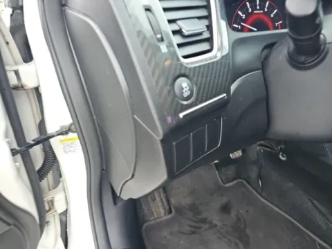 More photos of 2013 Honda Civic Si at Lakeway Auto Sales, TN