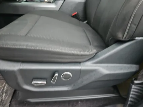 More photos of 2015 Ford F-150 XLT at Lakeway Auto Sales, TN