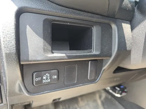 More photos of 2016 Toyota Tacoma SR at Lakeway Auto Sales, TN