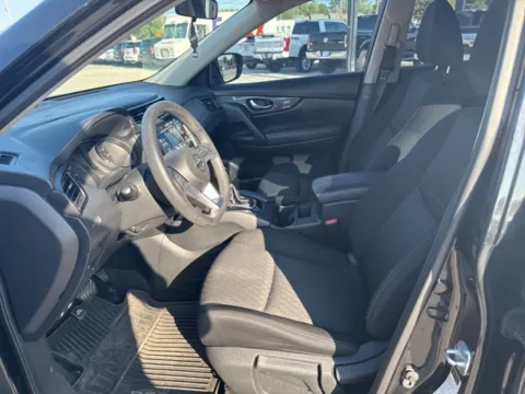 More photos of 2017 Nissan Rogue S at Lakeway Auto Sales, TN