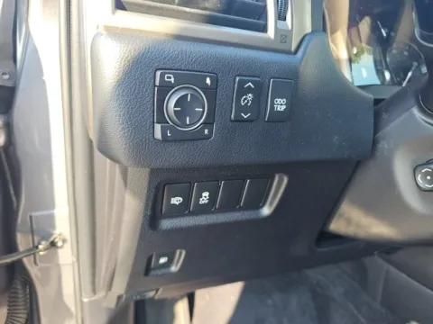 More photos of 2016 Lexus GX 460 at Lakeway Auto Sales, TN