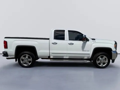 More photos of 2016 GMC Sierra 2500HD SLT at Lakeway Auto Sales, TN