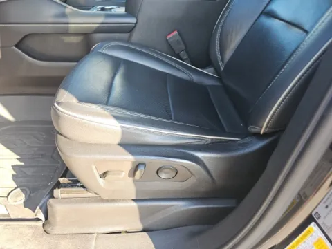 Another view of 2021 GMC Yukon XL SLT for sale in Morristown, TN at Lakeway Auto Sales
