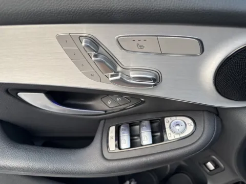 More photos of 2021 Mercedes-Benz GLC 300 at Lakeway Auto Sales, TN