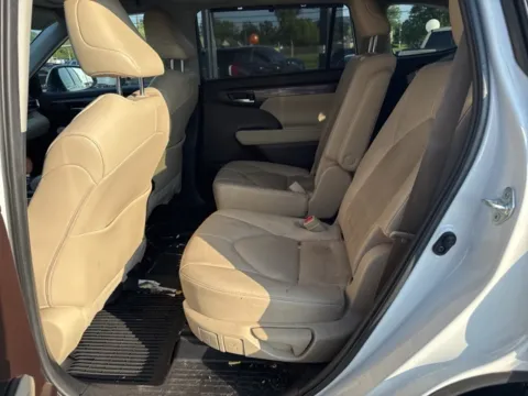 Another view of 2020 Toyota Highlander Limited for sale in Morristown, TN at Lakeway Auto Sales