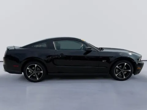 More photos of 2010 Ford Mustang GT at Lakeway Auto Sales, TN