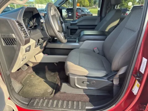 More photos of 2016 Ford F-150 XLT at Lakeway Auto Sales, TN