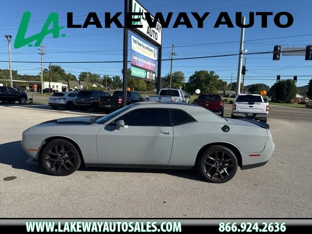 2021 Dodge Challenger SXT