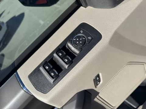 More photos of 2020 Ford F-150 XLT at Lakeway Auto Sales, TN