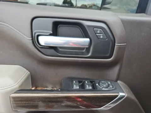 More photos of 2021 Chevrolet Silverado 1500 RST at Lakeway Auto Sales, TN