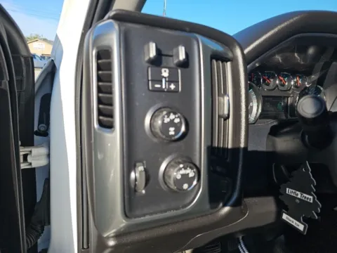 More photos of 2016 Chevrolet Silverado 2500HD LT at Lakeway Auto Sales, TN