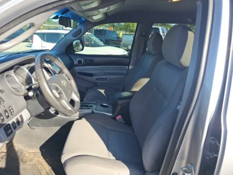 Photos of 2014 Toyota Tacoma PreRunner for sale in Morristown, TN at Lakeway Auto Sales
