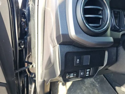 More photos of 2022 Toyota Tacoma TRD Off-Road at Lakeway Auto Sales, TN