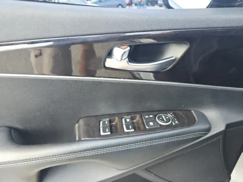 More photos of 2017 Kia Sorento LX at Lakeway Auto Sales, TN