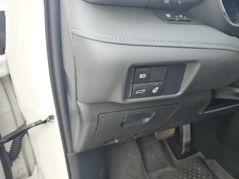 More photos of 2021 Toyota Highlander Limited at Lakeway Auto Sales, TN