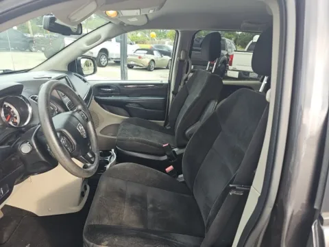 Photos of 2018 Dodge Grand Caravan SE for sale in Morristown, TN at Lakeway Auto Sales