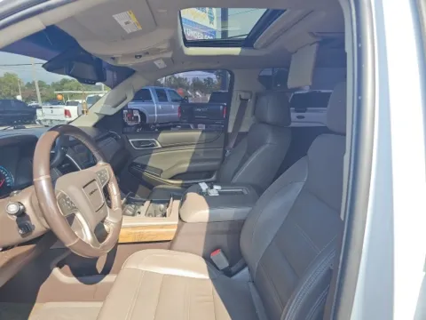 Photos of 2018 GMC Yukon XL Denali for sale in Morristown, TN at Lakeway Auto Sales