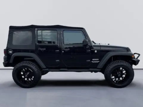 More photos of 2014 Jeep Wrangler Unlimited Sport at Lakeway Auto Sales, TN