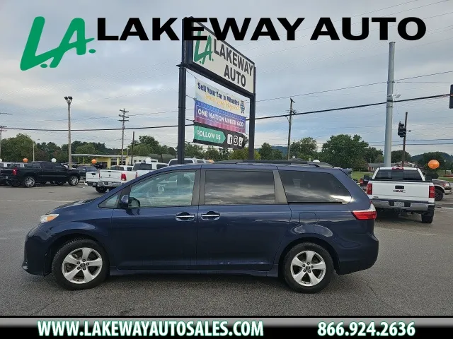 2019 Toyota Sienna LE for sale in Morristown, TN