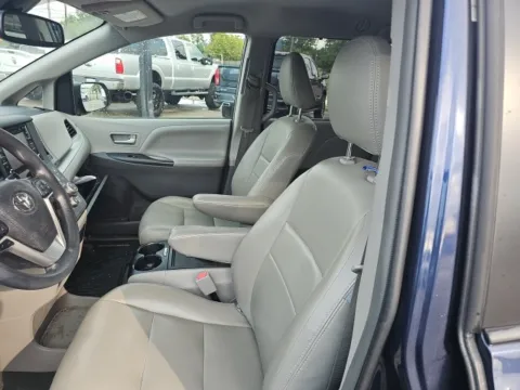 Photos of 2019 Toyota Sienna LE for sale in Morristown, TN at Lakeway Auto Sales