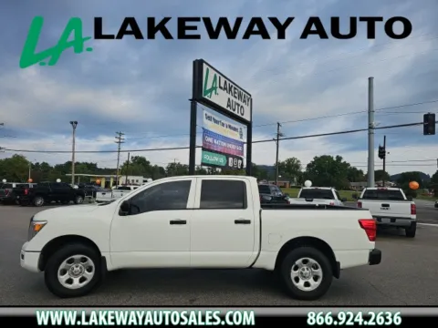 White 2022 Nissan Titan S for sale in Morristown, TN