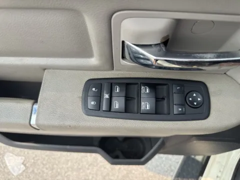 More photos of 2010 Ram 1500 SLT at Lakeway Auto Sales, TN