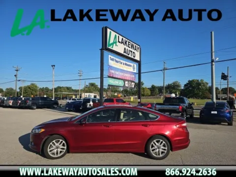 Red 2013 Ford Fusion SE for sale in Morristown, TN