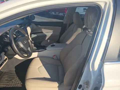 Photos of 2020 Toyota Camry Hybrid LE for sale in Morristown, TN at Lakeway Auto Sales