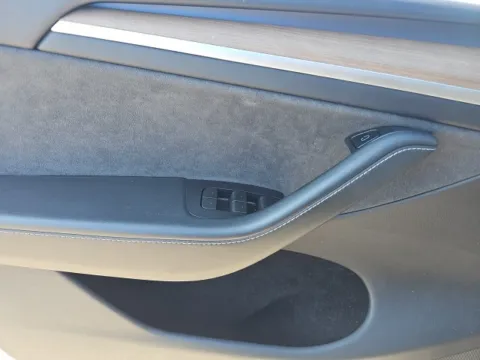 More photos of 2023 Tesla Model Y Long Range at Lakeway Auto Sales, TN
